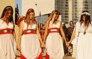 Köstence , Romanya - 28 Ağustos 2015. Yıllık Antik Festivali Tomis Köstence Eski Kent - Ovidiu Meydanı, romalılar ve Dacians alışkanlıkları, yaşam tarzı ve mücadele taktikleri mevcut.