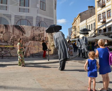 Köstence, Romanya - 3 Eylül 2017. Fransa'dan Le Caramantran Uluslararası Sokak Festivali 