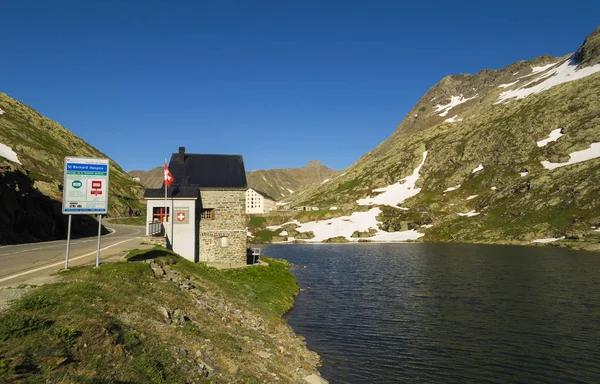 Vackra Bernard Pass Och Bernard Kloster Ligger Schweiz Kantonen Valais — Stockfoto