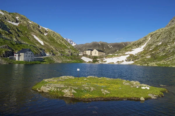 Vackra Bernard Pass Och Bernard Kloster Ligger Schweiz Kantonen Valais — Stockfoto