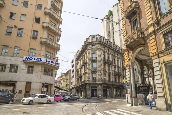 Torino, İtalya - 29 Haziran 2015. Via S. Francesco d'Assisi torino şehir Regus Torino Şehir merkezi ile , İtalya.