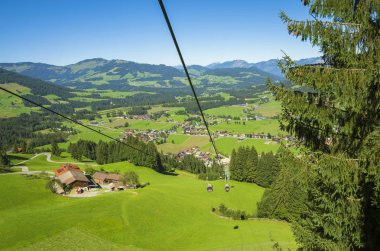 Westendorf, Brixental, Tyrol, Austria 'da teleferiğe yüksek yükseklik