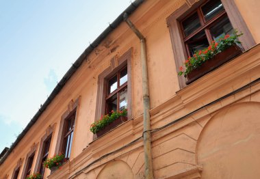 Bina mimarisi-Brasov, Romania 'da 