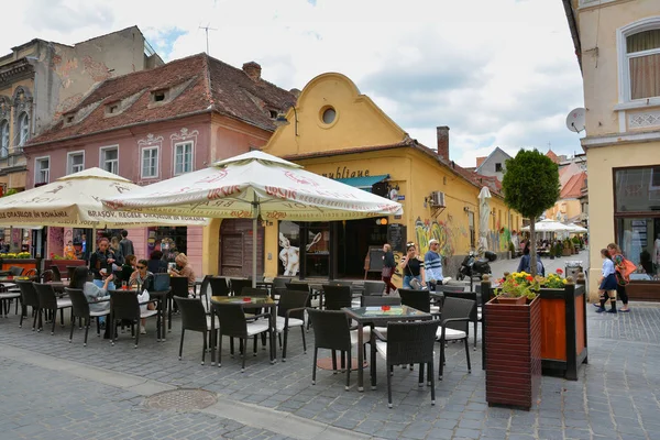 Brasov Roemenië Mei 2018 Oude Stad Van Brasov Verbazingwekkende Toeristen — Stockfoto