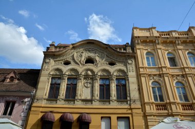 Bina mimarisi-Brasov, Romania 'da