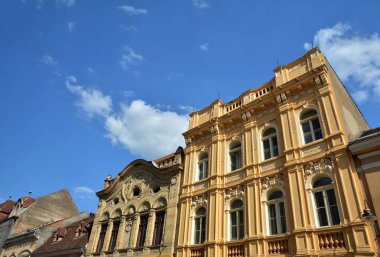 Bina mimarisi-Brasov, Romania 'da