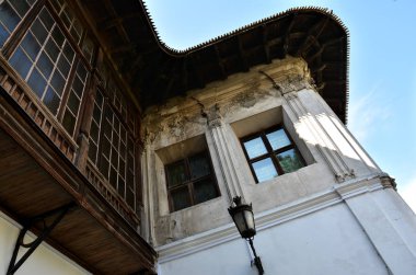 Bükreş, Romanya - 13 Eylül 2017. Hanu lui Manuc, geleneksel yüksek sınıf Romen restoranı, Eski şehir, Bükreş, Romanya. 