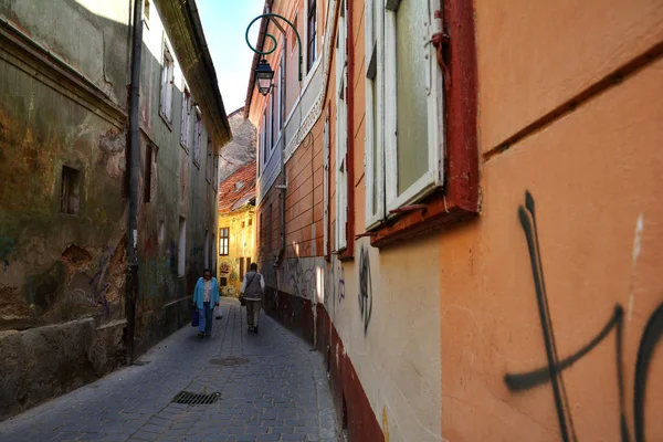 Brasov Rumania Mayo 2018 Alecu Russo Street Ambiente Único Sorprendente —  Fotos de Stock