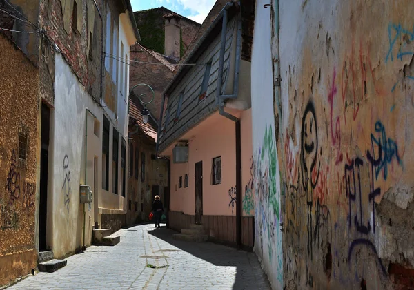 Brasov Rumunsko Květen 2018 Alecu Street Jedinečná Atmosféra Úžasná Stará — Stock fotografie