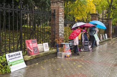 Cluj, Transilvanya, Romanya - 22 Ekim 2016. Cluj Eski Şehir Inocentiu Micu Klein Street, Romanya  