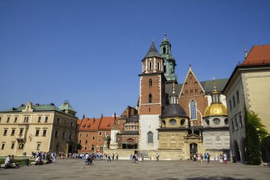 Krakow, Polonya - 2 Eylül 2016. Wawel Kalesi ve antik duvarlar, Krakow, Polonya en iyi cazibe.