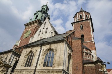 Krakow, Polonya - 2 Eylül 2016. Wawel Kalesi ve antik duvarlar, Krakow, Polonya en iyi cazibe.