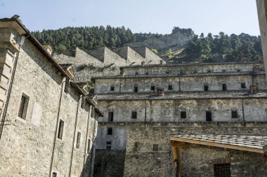Fenestrelle, Torino, İtalya - 22 Temmuz 2017. Fenestrelle Fort Avrupa'nın en büyük alp tahkimatı. Eski kilise. 