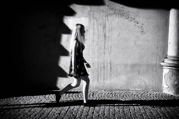 Gdansk Poland July 2018 Street Photography Light Shadow People Walking — Stock Photo, Image