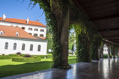 Innsbruck, Tirol, Avusturya - 23 Ağustos 2016. Ambras Sarayı, Innsbruck, Avusturya.  