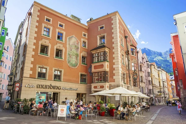 Innsbruck Austria Августа 2016 Года Вид Улицу Мбаппе Старом Городе — стоковое фото