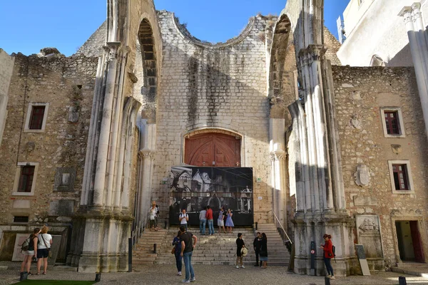 里斯本 葡萄牙 十月30 2018 卡莫教堂的废墟 葡萄牙里斯本迷人的旅游景点 — 图库照片