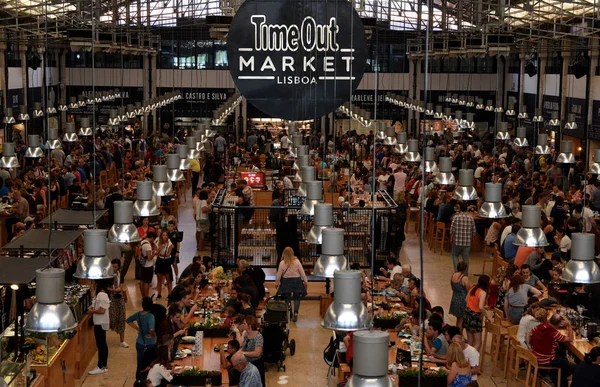 Lisbon Portugal Oktober 2017 Auszeit Markt Eine Gastronomische Halle Und — Stockfoto