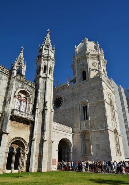 里斯本 葡萄牙 2017年10月29日 耶罗尼莫斯修道院和贝伦圣玛丽亚教堂在里斯本 葡萄牙 — 图库照片