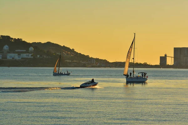 Lisbon Portugal October 2017 Sailing Tagus River Civil Parish Santa — Stock Photo, Image