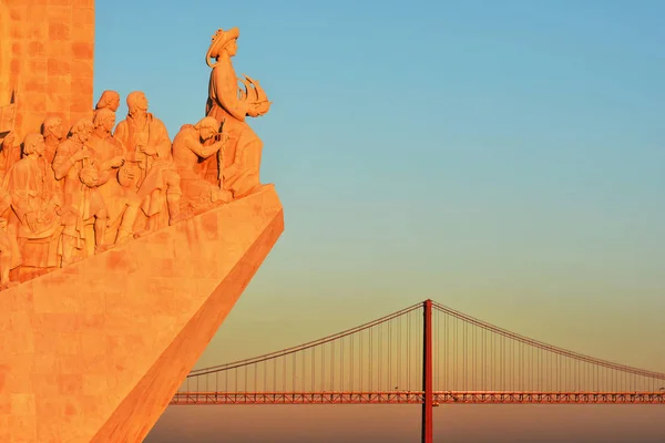 Lisboa Portugal Outubro 2017 Pôr Sol Sobre Monumento Dos Descobrimentos — Fotografia de Stock