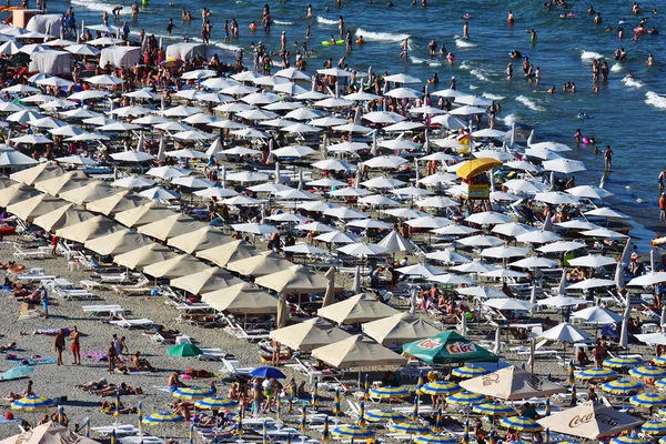 马马亚 康斯坦察县 罗马尼亚 2018年8月11日 黑海沿岸的马马亚海滩 从天空景观公园酒店 在罗马尼亚的顶级夏季景点景观 — 图库照片