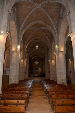 El Puig, Valencia, İspanya - 10 Kasım 2016. El Puig 'li Aziz Mary Manastırı' nda, Ulusal Sanat Anıtı, yıllar boyunca tapınak, hapishane ve okul olarak hizmet vermiştir.. 