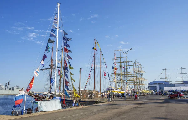 Constanta Rumunsko Září2016 Plachetnice Šesti Zemí Černém Moři Vysoké Lodě — Stock fotografie