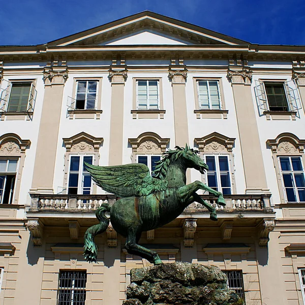 Salzburg Oostenrijk Juli 2017 Gevleugelde Paarden Standbeeld Mirabell Paleis Tuinen — Stockfoto