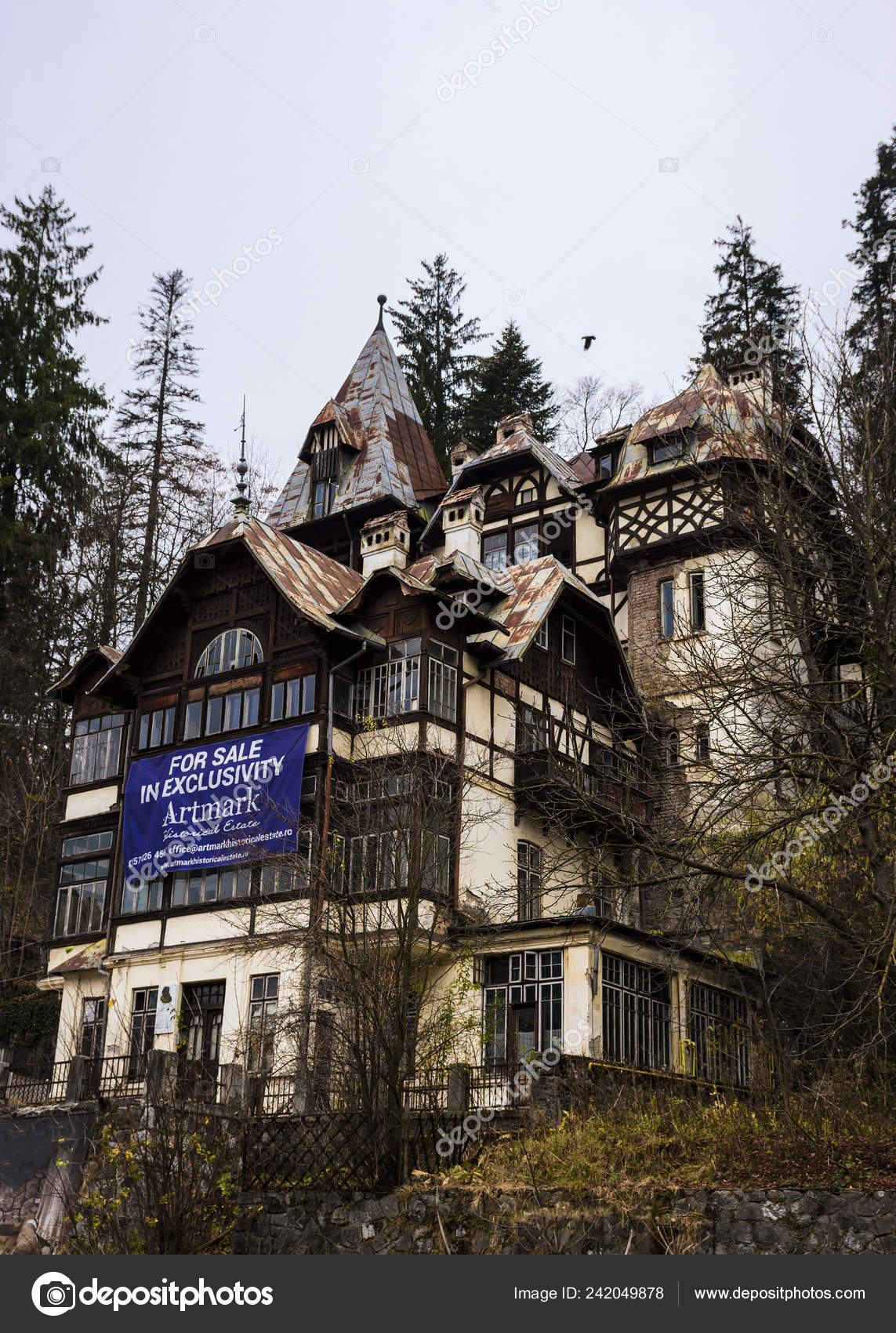 Sinaia Romania January 2018 Sinaia Documentary Vila Carola Abandoned House Stock Editorial Photo C Elephotos 242049878