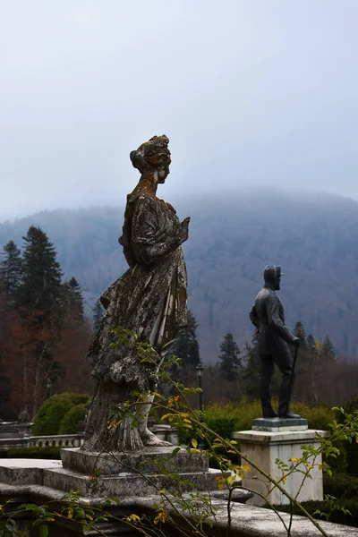 Sinaia Румунія Листопада 2018 Статуї Рафаелло Романеллі Замку Пелес Синая — стокове фото