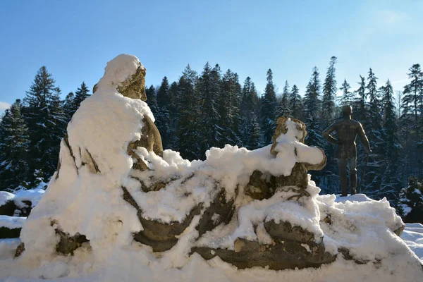 Sinaia Rumänien Januar 2018 Outdoor Statue Peles Castle Winter Gelegen — Stockfoto