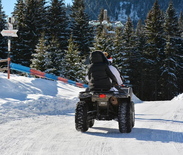 Sinaia Rumänien Januar 2018 Atv Fahrzeug Einsatz Für Erholung Und — Stockfoto