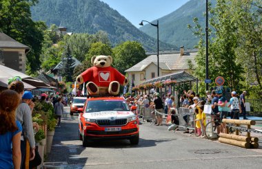 Briancon, Fransa - 19 Temmuz, tanıtım karavan sahne 18 Briancon, de 2017.The gözlük yönlendirmek Briancon - Izoard, Tour de France 2017. 