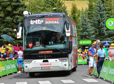 Briancon, Fransa - 19 Temmuz, tanıtım karavan sahne 18 Briancon, de 2017.The gözlük yönlendirmek Briancon - Izoard, Tour de France 2017. 