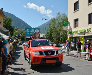 Briancon, Fransa - 19 Temmuz, tanıtım karavan sahne 18 Briancon, de 2017.The gözlük yönlendirmek Briancon - Izoard, Tour de France 2017. 