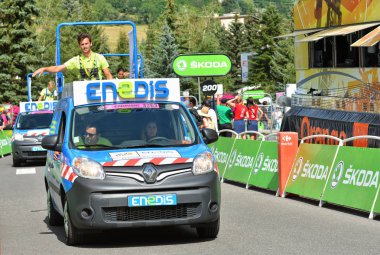 Briancon, Fransa - 19 Temmuz, tanıtım karavan sahne 18 Briancon, de 2017.The gözlük yönlendirmek Briancon - Izoard, Tour de France 2017. 