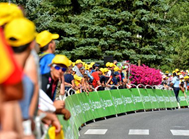 Briancon, Fransa - 19 Temmuz, tanıtım karavan sahne 18 Briancon, de 2017.The gözlük yönlendirmek Briancon - Izoard, Tour de France 2017. 