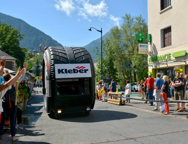 Briancon, Fransa - 19 Temmuz, tanıtım karavan sahne 18 Briancon, de 2017.The gözlük yönlendirmek Briancon - Izoard, Tour de France 2017. 