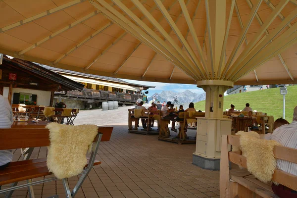 Fieberbrunn Österreich Juli 2017 Restaurant Streuboden Mit Spezialitäten Aus Der — Stockfoto