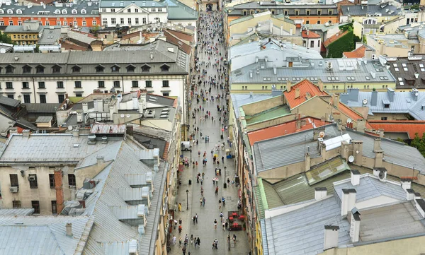 Florianska Street Människor Som Vandrar Gamla Stan Krakow Polen — Stockfoto