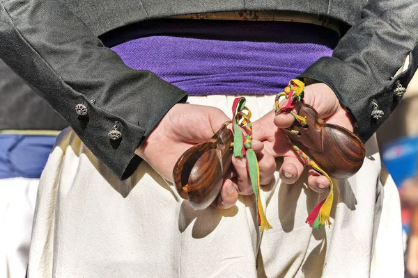 Dançarino Espanhol Com Instrumentos Castanholas Castanetes Suas Mãos — Fotografia de Stock