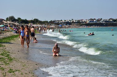 Vama Veche, Constanta, Romanya-Ağustos 2018.Vama Veche beach, Karadeniz kıyısında, Bulgaristan, tüm dünyadan gelen turistler için popüler hedef ile sınırı yakınlarında bir olmayan mainstream Turizm