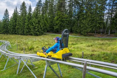 FIEBERBRUNN, AUSTRIA - 30 Ağustos 2016. Fieberbrunn 'daki Timoks Alp Altlığı, Kitzbuhel Alpleri, Tirol, Avusturya