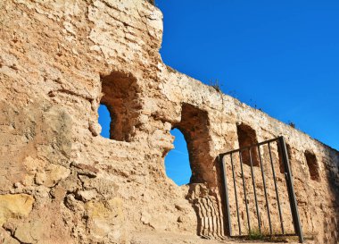 Beklediği, İspanya - 11 Kasım 2016. Kalıntıları beklediği Castle, Valencia, İspanya.