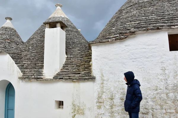 Alberobello Italy Февраля 2019 Года Посещение Уникальных Домов Трулли Альберобелло — стоковое фото