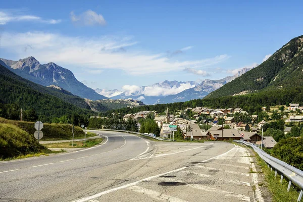 Briancon Francia Luglio 2017 Strada Briancon Città Stazione Sciistica Inverno — Foto Stock