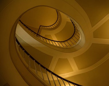 Eski Kent Meydanı 'nda bulunan Kraliyet Kalesi iç merdivenleri, Varşova, Polonya. 