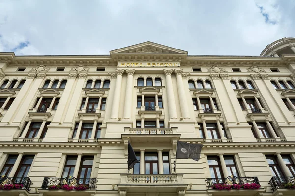 Warsaw Polonia Junio 2018 Historic Hotel Bristol Fachada Calle Krakowskie — Foto de Stock