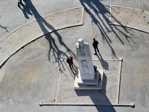 Aves Vista Calle Fotografía Con Luz Sombra Tomada Rueda Panorámica — Foto de Stock